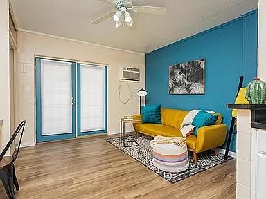 1st image of 1225 SW 1st Ave APT 121