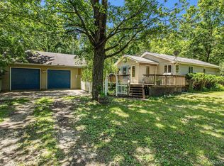 1324 Hoskins Dr, Howell, MI 48855