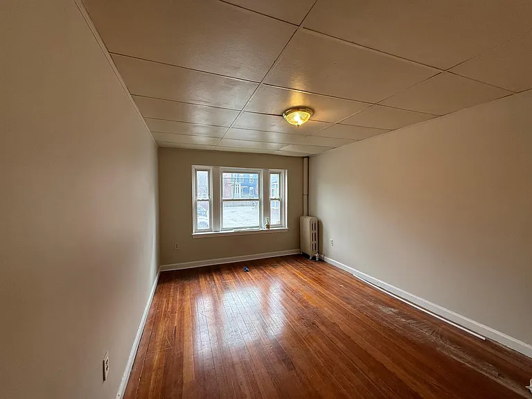 105 Norfolk St #1 — Photo 3