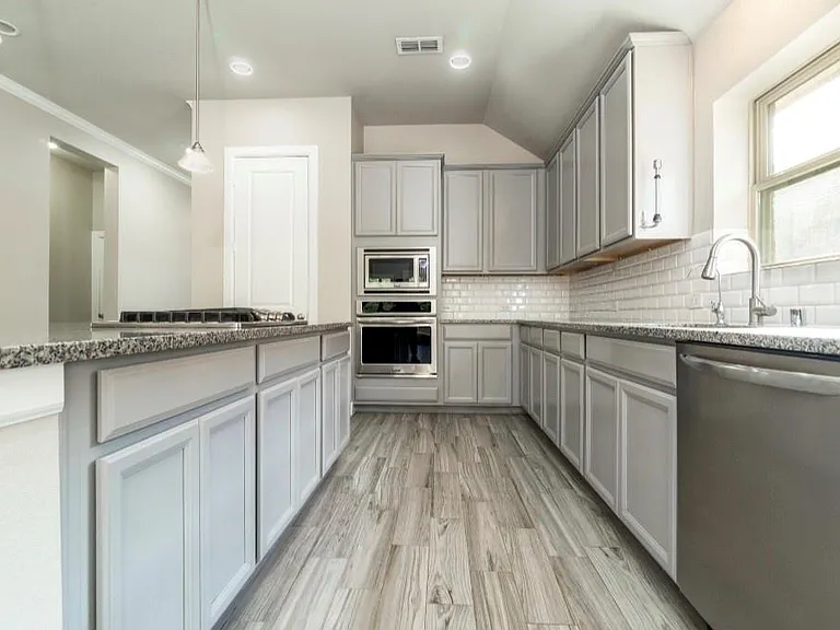 9615 Spring Ct — Photo 6