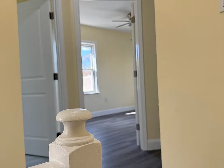 1820 C St NE #2 — Photo 20