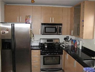 3rd image of 1615 W Touhy Ave APT 2S