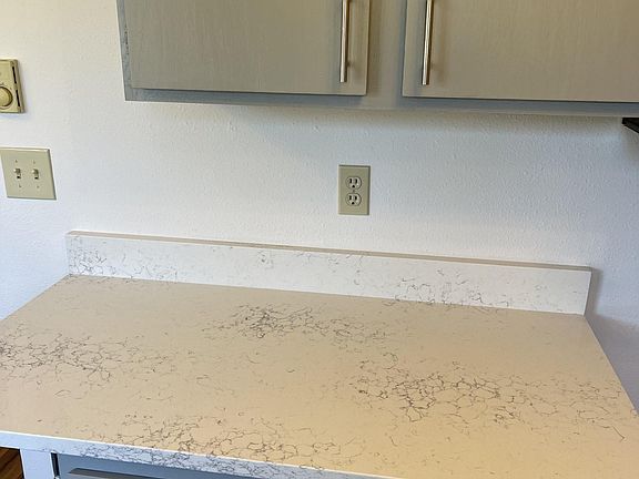New quartz countertops