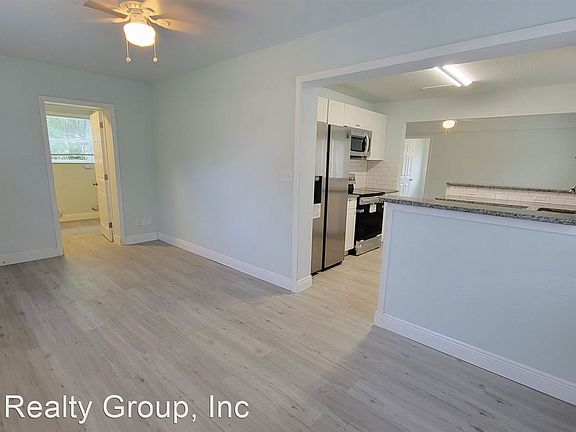 5th image of 905 East Ave #10318188