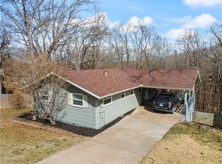 16 Worcester Dr, Bella Vista, AR 72714