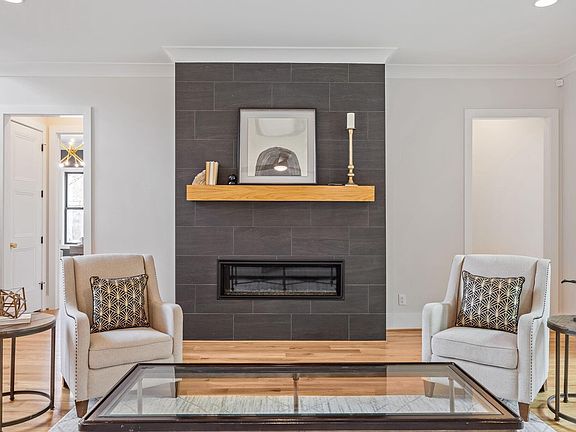 4th image of 92 Bluffside Ct