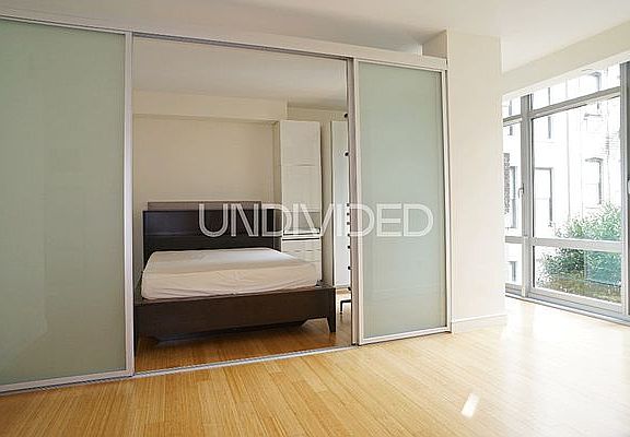 5th image of 303 E 33rd St APT 3C