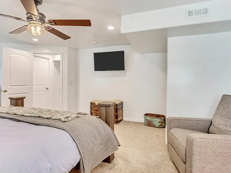 2254 S Baxter Dr — Photo 23