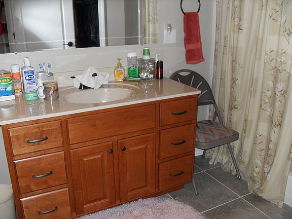 5th image of 113 Silver Laurel Ct