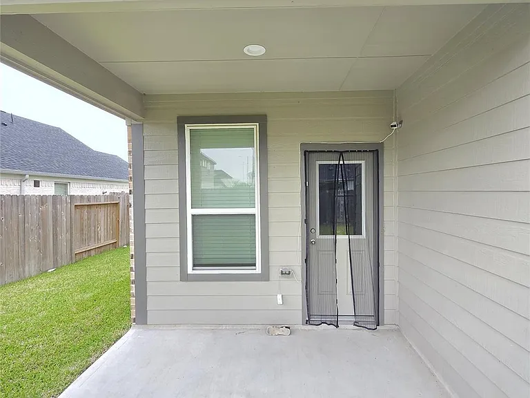 3230 Tilley Dr — Photo 4