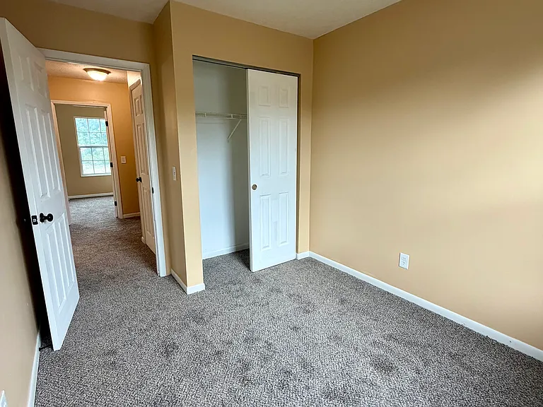 190 Dell St #3 — Photo 14