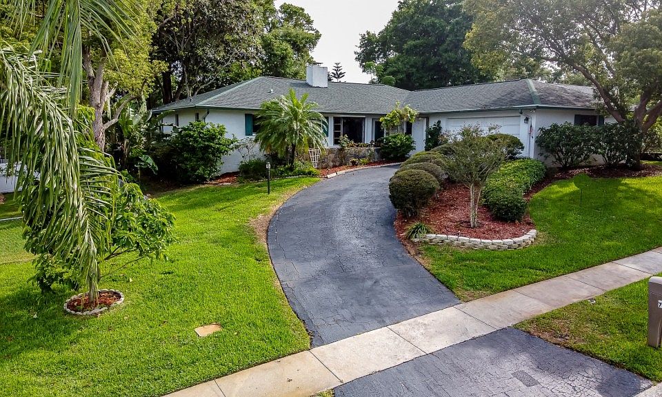 1st image of 720 Rolling Hills Dr
