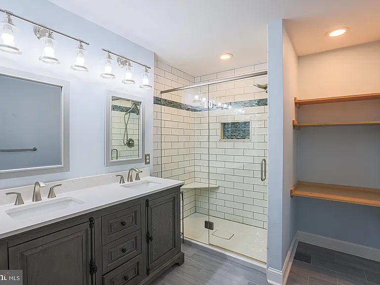 9300 Summit View Way — Photo 24