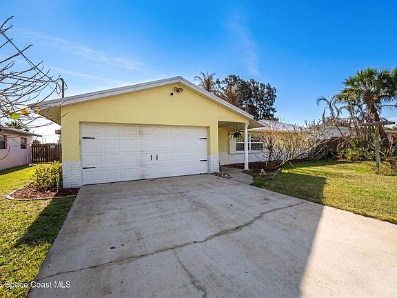 4th image of 2047 Barracuda Ave