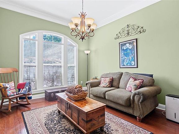 5th image of 3360 Gatewood Dr W