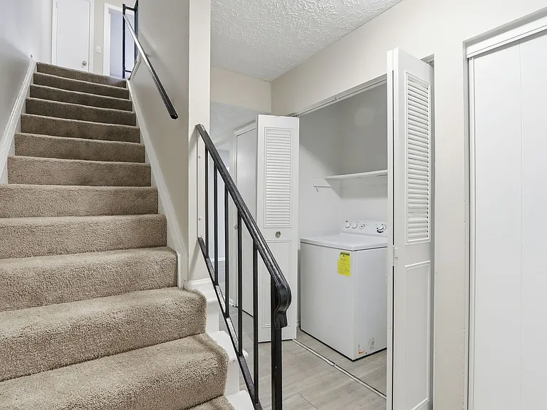 The Eclipse Apartment Homes — Photo 35