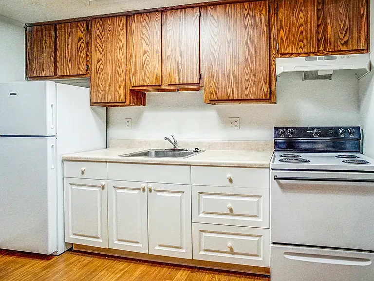 Curiosity Creek Apartments — Photo 8