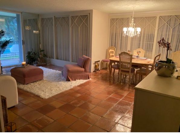 1200 Saint Charles Pl APT 211