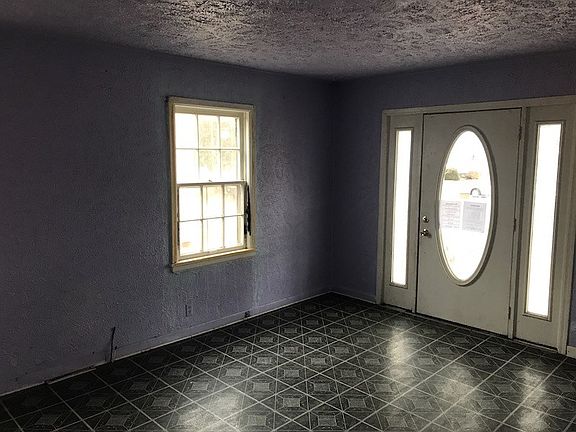 3rd image of 721 S Albert Ave