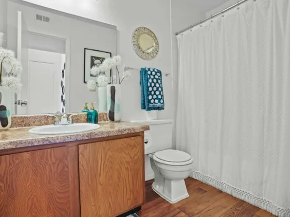 Windsail Apartments