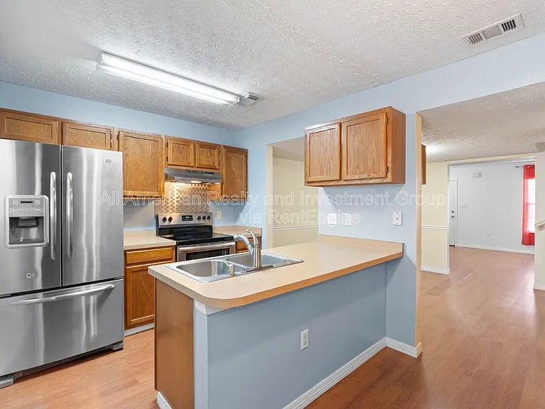 1815 Pointed Leaf Ln — Photo 8