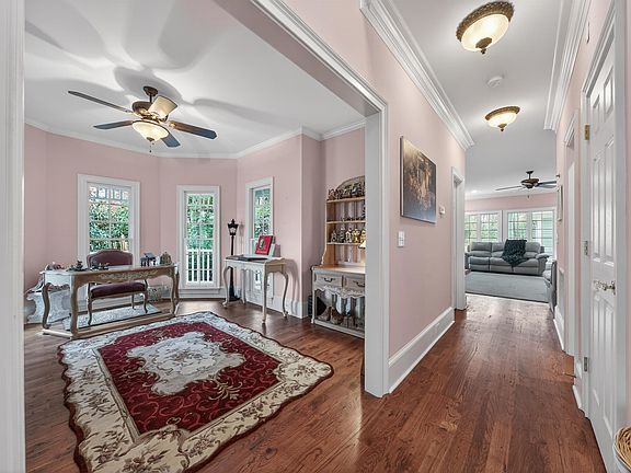 4th image of 516 Hillside Rd