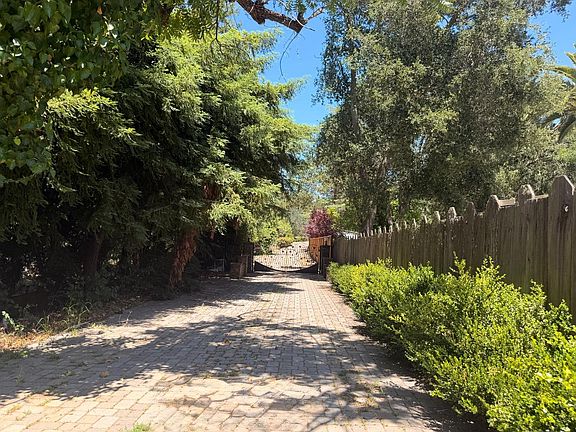 4th image of 15520 Quito Rd