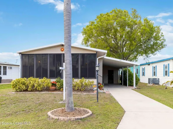 1123 Navajo Dr, Barefoot Bay, FL 32976