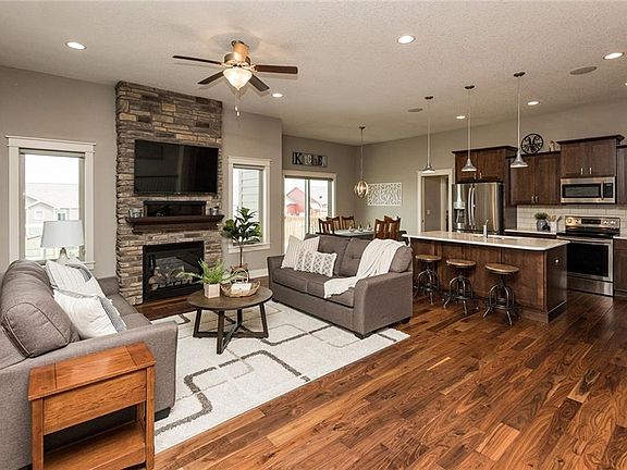 4th image of 309 Colbie Blossom Ln NW