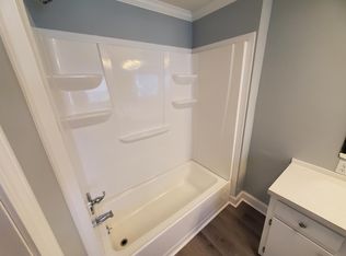 601 Rogers Lake Rd, Kannapolis, NC 28081