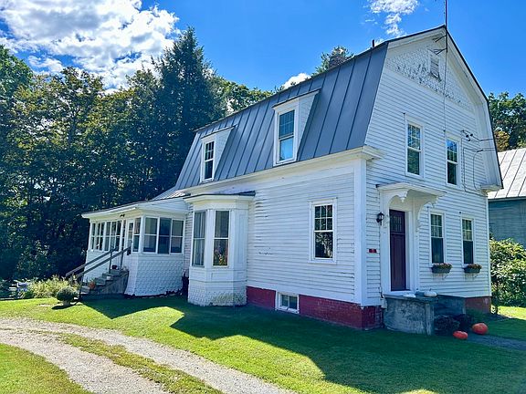 3rd image of 35 Sand Hill Road