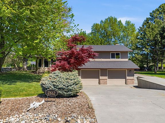 2nd image of 2612 Horseshoe Ct