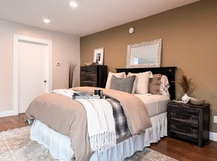 696 Speers Rd, Santa Rosa, CA 95409