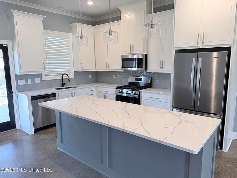 531 Birchwood Blvd — Photo 7
