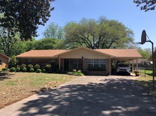 836 Jefferson Dr, Greenville, MS 38703
