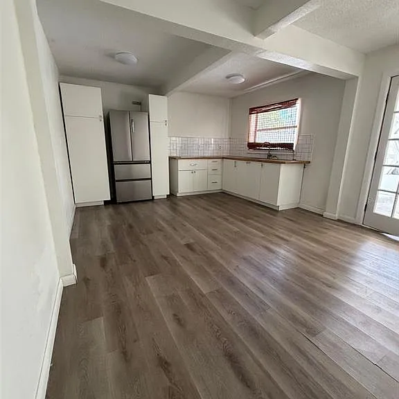 209 W Emily St — Photo 6