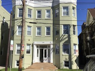 222 N Craig St APT 1, Pittsburgh, PA 15213