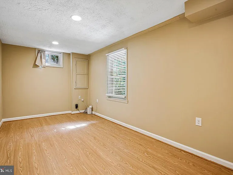 1710 Chesterford Way — Photo 48