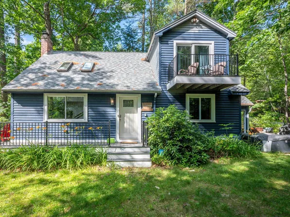 133 Suissevale Ave, Moultonboro, NH 03254