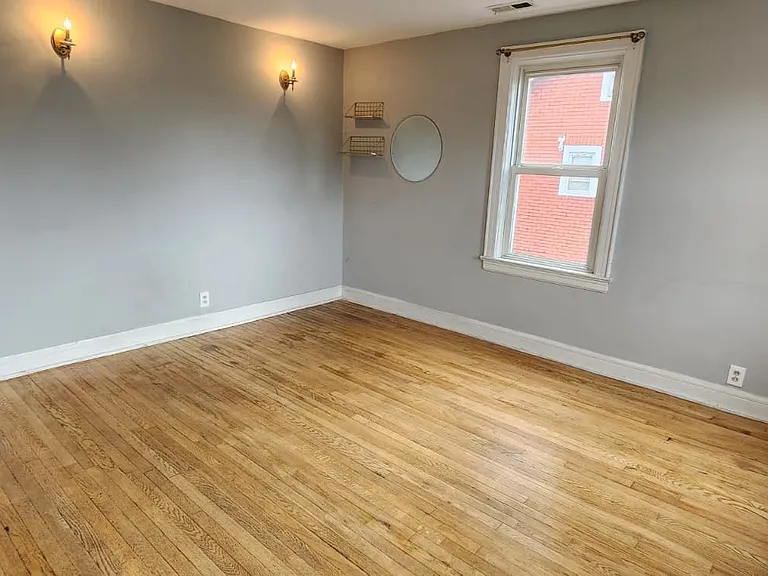 17 W Grant Ave #1 — Photo 2