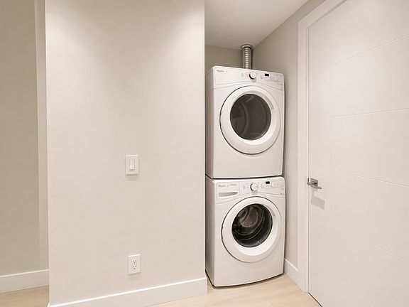 4th image of 835 Prospect Ave