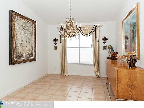 4th image of 502 Carrington Ln