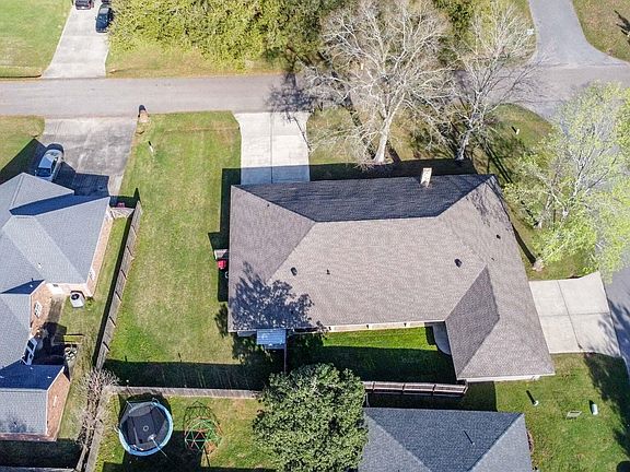 4th image of 102 N Michot Rd