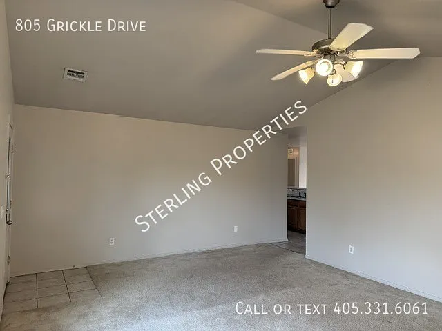 805 Grickle Dr — Photo 4