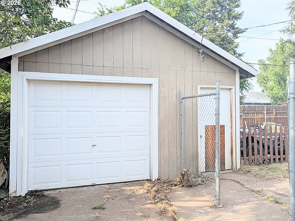 3rd image of 1603 Y Ave