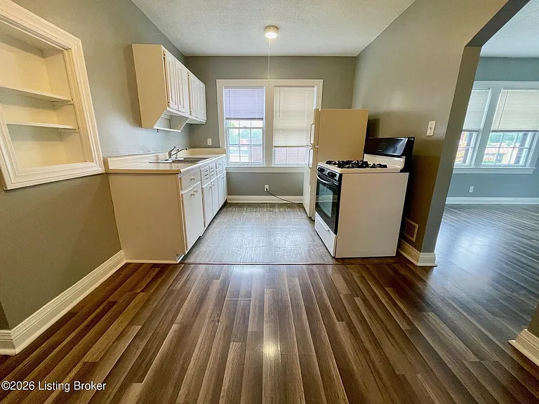 5024 S 3rd St #3C — Photo 3