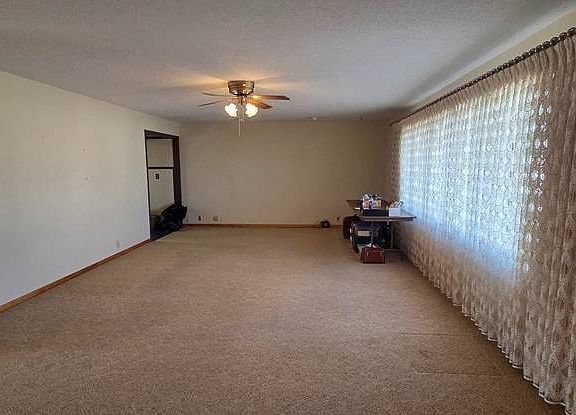 5th image of 1101 Schaller St
