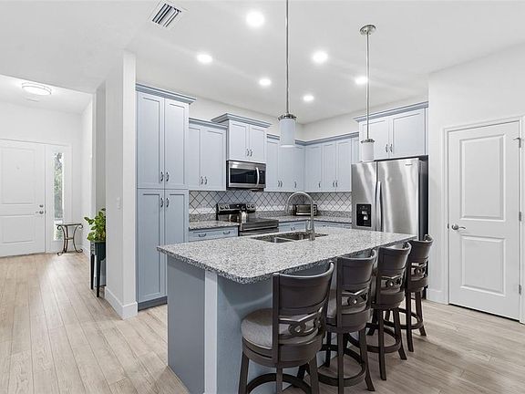 5th image of 132 51ST STREET CIRCLE E