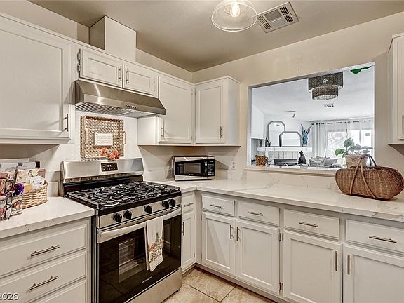 3rd image of 216 Yardarm Way