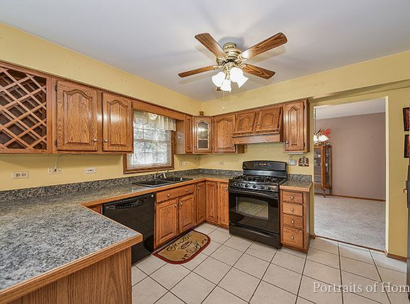 3rd image of 801 Tam O Shanter Cir